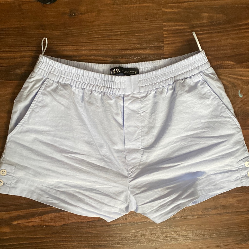Buttoned Poplin Shorts Zara